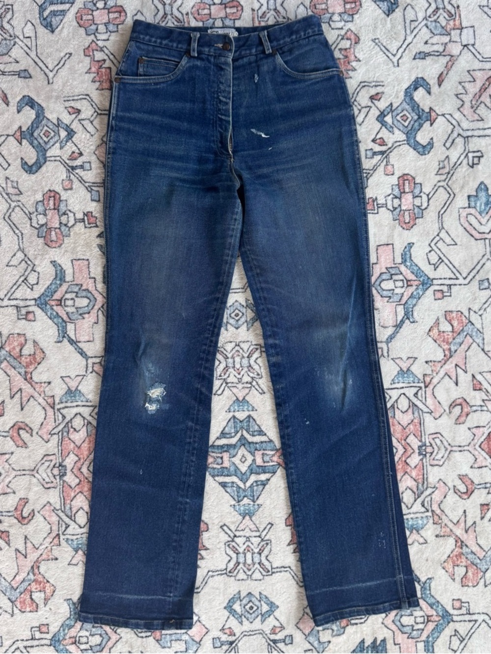 Vintage Chaus Denim Straight-Leg Jeans with Subtle Distressing - size 26
